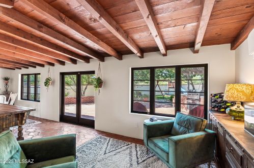 702 Chula Vis Rd, Tucson AZ 85718-1116 exterior