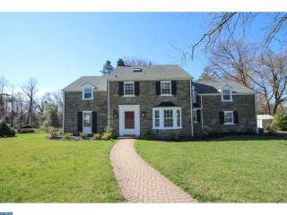 1334 Fairacres Rd, Meadowbrook PA  19046-2914 exterior