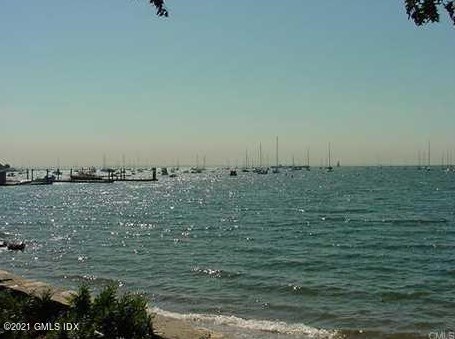 31 Ralsey Rd, Stamford, CT 06902-7807