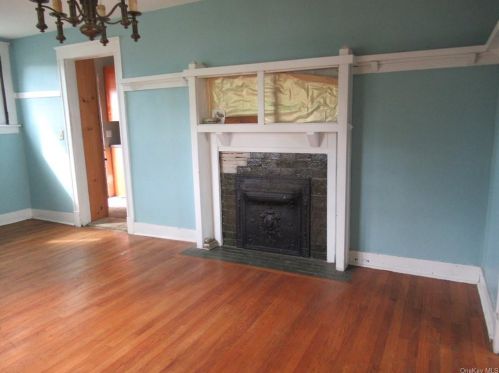 11 Schneider Ave, Highland Falls NY  10928-1409 exterior