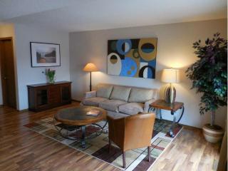 1622 Cope Ave, Saint Paul, MN 55109-2655