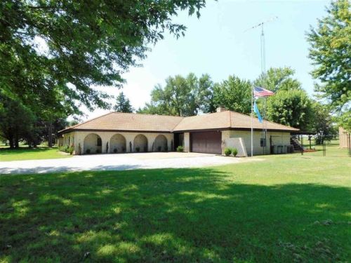 11068 Allen Rd, Marietta, OK 73448-1924
