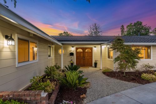 20102 Chateau Dr, Saratoga, CA 95070-4314