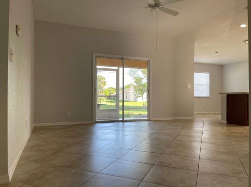 1884 Mandrake Cir, Fort Pierce, FL 34952-6945