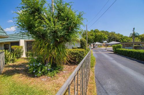 345 24th St, Winter Haven FL  33880-2207 exterior