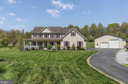 42 Scout Ln, Hummelstown, PA 17036-9341