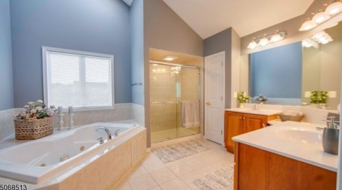 3 Countryside Rd, East Amwell Township NJ  08551-2050 exterior