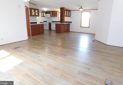 35353 Dannys Dr, Laurel DE  19956-3311 exterior