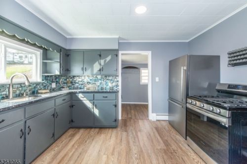 35 Harrison St, Wantage NJ  07461-2119 exterior