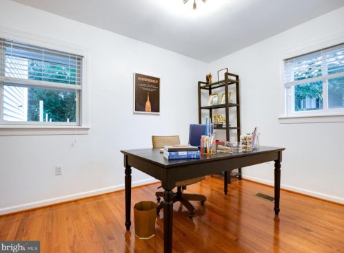 7003 Hickory Hill Rd, Falls Church VA  22042-3903 exterior