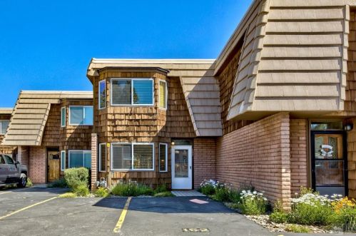 439 Ala Wai Blvd, South Lake Tahoe CA  96150-3375 exterior