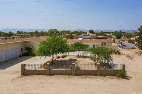 3124 Avenue, Lancaster, CA
