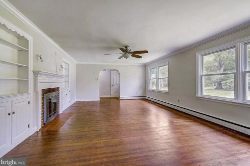 801 Morris Rd, Blue Bell PA  19422-1548 exterior