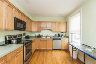 133 Dupont St, Philadelphia PA  19127-1228 exterior