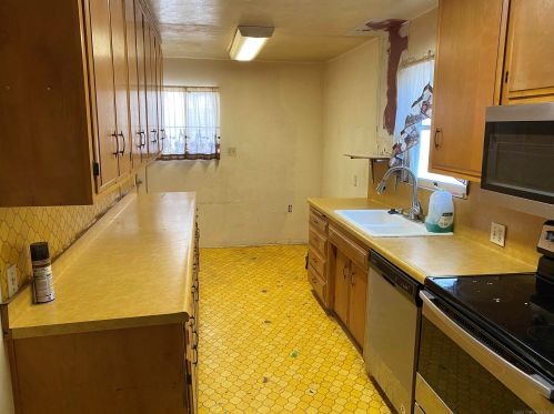 4765 Maple Ave, La Mesa, CA 91942-4911