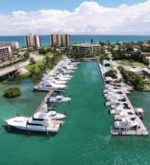 50 Beach Rd, Jupiter, FL 33469-3542