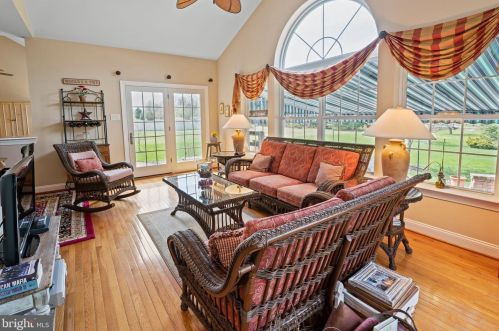 17 Nicole Ct, Auburn NJ 08085-3448 exterior