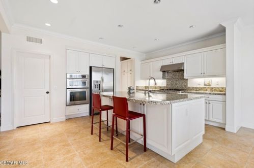 31 Tall Cedars, Irvine CA  92620-3669 exterior