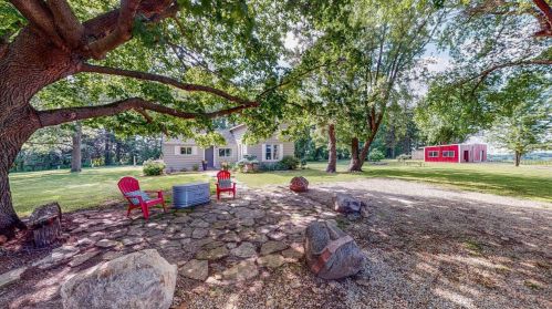 10337 30 Hwy, Hayfield, MN 55940-8600