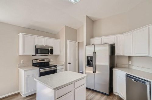 1749 Cansler Ln, Lancaster TX  75134-4132 exterior
