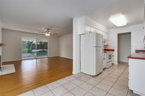 1170 Franquette Ave, Santa Rosa CA  95405-6830 exterior