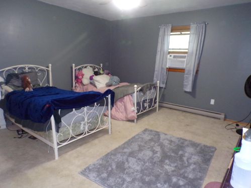 8 Willis Ct, Washington Ch OH  43160-1073 exterior