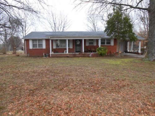 5295 Main St, Trezevant, TN 38258-4548