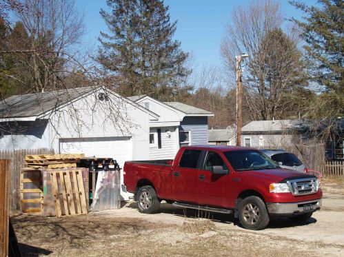 7 Mildred Ave, Raymond, NH 03077-2057