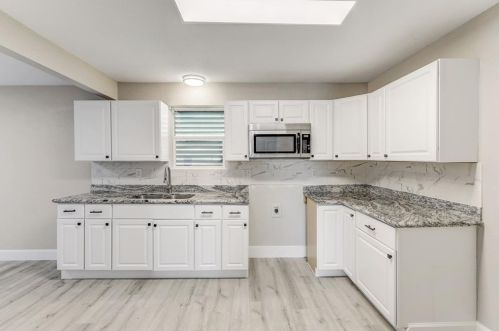 1014 49 St, Galveston TX 77551-5603 exterior