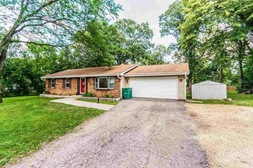 9003 Wyman Dr, Clinton, WI 53525-8778
