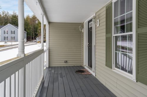 25 Christina Rd, Raymond, NH 03077-1284