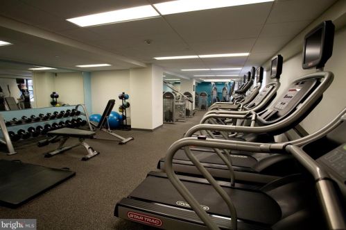 219 18th St, Philadelphia PA 19103-6141 exterior