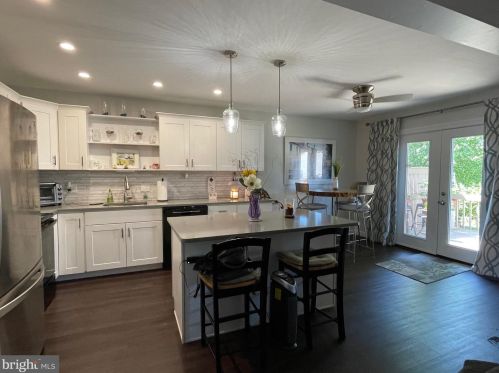 206 Sand Ct, Ephrata PA  17522-2646 exterior