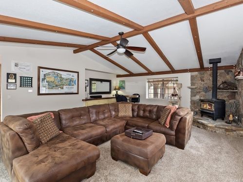 1556 Shay Rd, Big Bear City CA  92314-9180 exterior