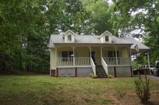 1176 Birchwood Dr, Lake Wylie, SC 29710-7619