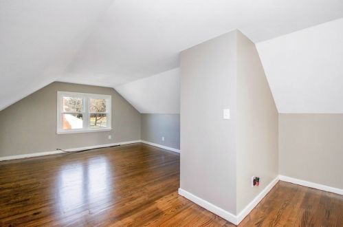 364 Island Pond Rd, Springfield MA 01118-1063 exterior