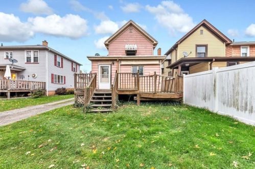 328 11th Ave, New Brighton PA  15066-1439 exterior