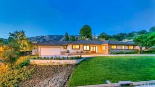 2307 Valcourt Ln, Glendora, CA 91741-4021