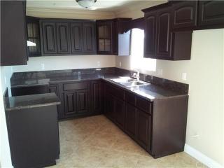 467 43rd St, Los Angeles, CA 90011-3009