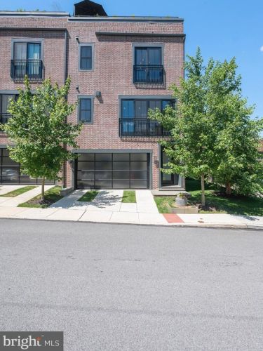 207 Willow Ave, Wayne, PA 19087-3523
