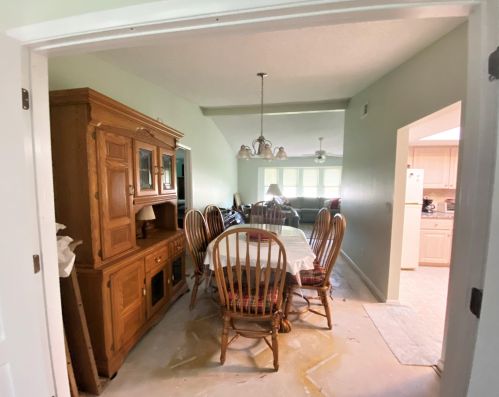 5704 Paleo Pines Cir, Fort Pierce FL  34951-2351 exterior