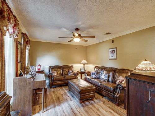 5100 Hot Springs Trl, Fort Worth, TX 76137-4164