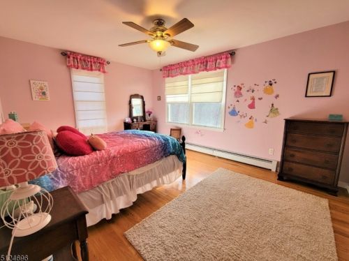 85 Long Hill Rd, Gillette NJ  07933-1410 exterior