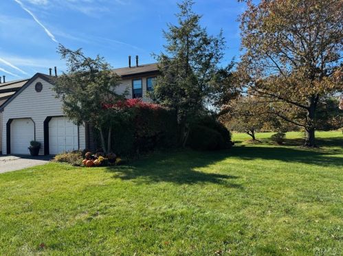 154 Locust Ct, Flemington NJ  08822-2001 exterior