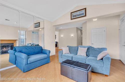 22 Morning Glory Ct, Bricktown NJ 08724-2789 exterior