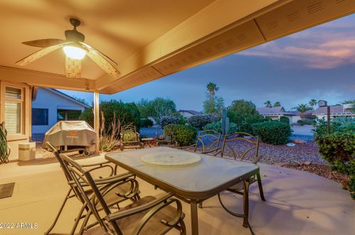 20019 146th Dr, Sun City AZ 85375-6126 exterior