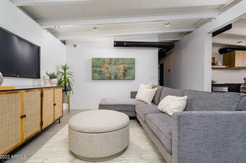 5721 10th St, Phoenix AZ  85014-2213 exterior