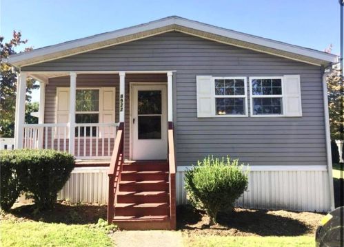 8922 Cedar Rd, Breinigsville, PA 18031-1602