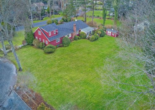 10 Beltane Dr, Huntington Station, NY 11746-7813