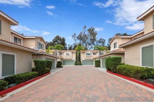 9530 Compass Point Dr, San Diego CA 92126-8527 exterior